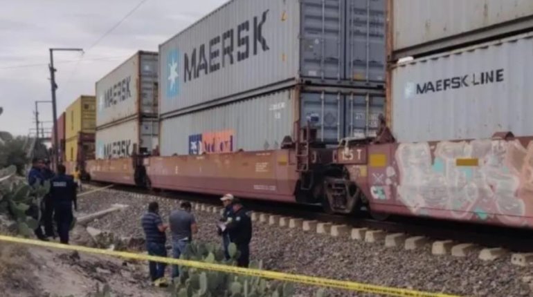 Tren arrolla a hombre mientras graba el paso de otra locomotora