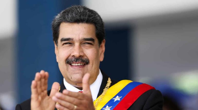 Denuncia Maduro intento de golpe de Estado "fascista"