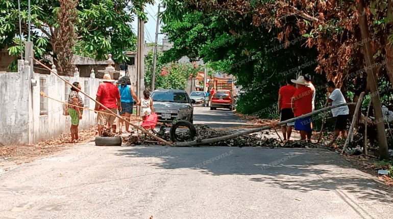 Ajusta 3 horas bloqueo en la Villahermosa-Nacajuca por inconformes de Planta de Tratamiento de Aguas Congénitas