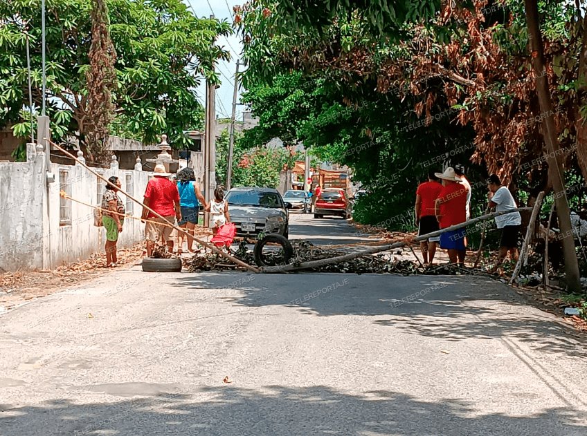 Ajusta 3 horas bloqueo en la Villahermosa-Nacajuca por inconformes de Planta de Tratamiento de Aguas Congénitas