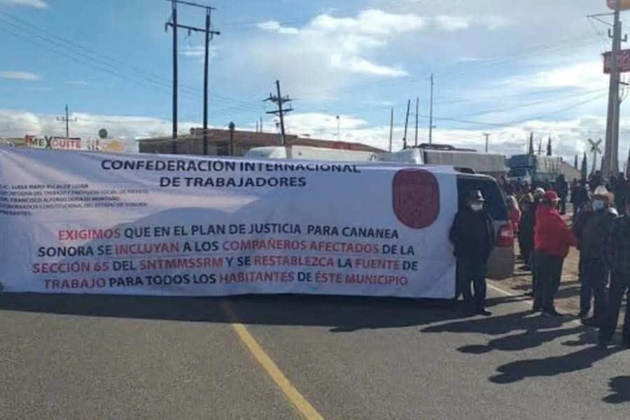 Mineros piden a AMLO solucionar 17 años de huelga en Sonora, antes de dejar el cargo