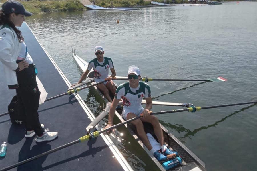 Alexis López y Miguel Carballo avanzan a final B en Remo