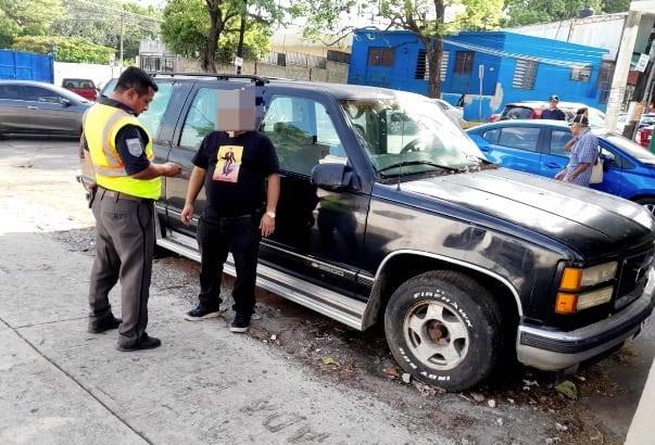 Notifica PEC a propietarios de vehículos abandonados en calles de Villahermosa