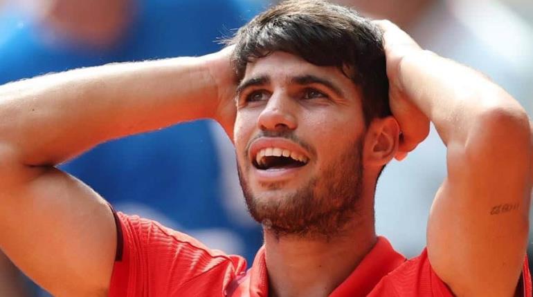 Carlos Alcaraz avanza a semifinales en singles al vencer al estadounidense Tommy Paul