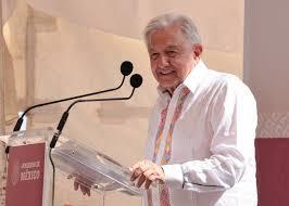 "Aunque no les guste a los machines, la mujer es más honrada y trabajadora": AMLO critica el machismo en México