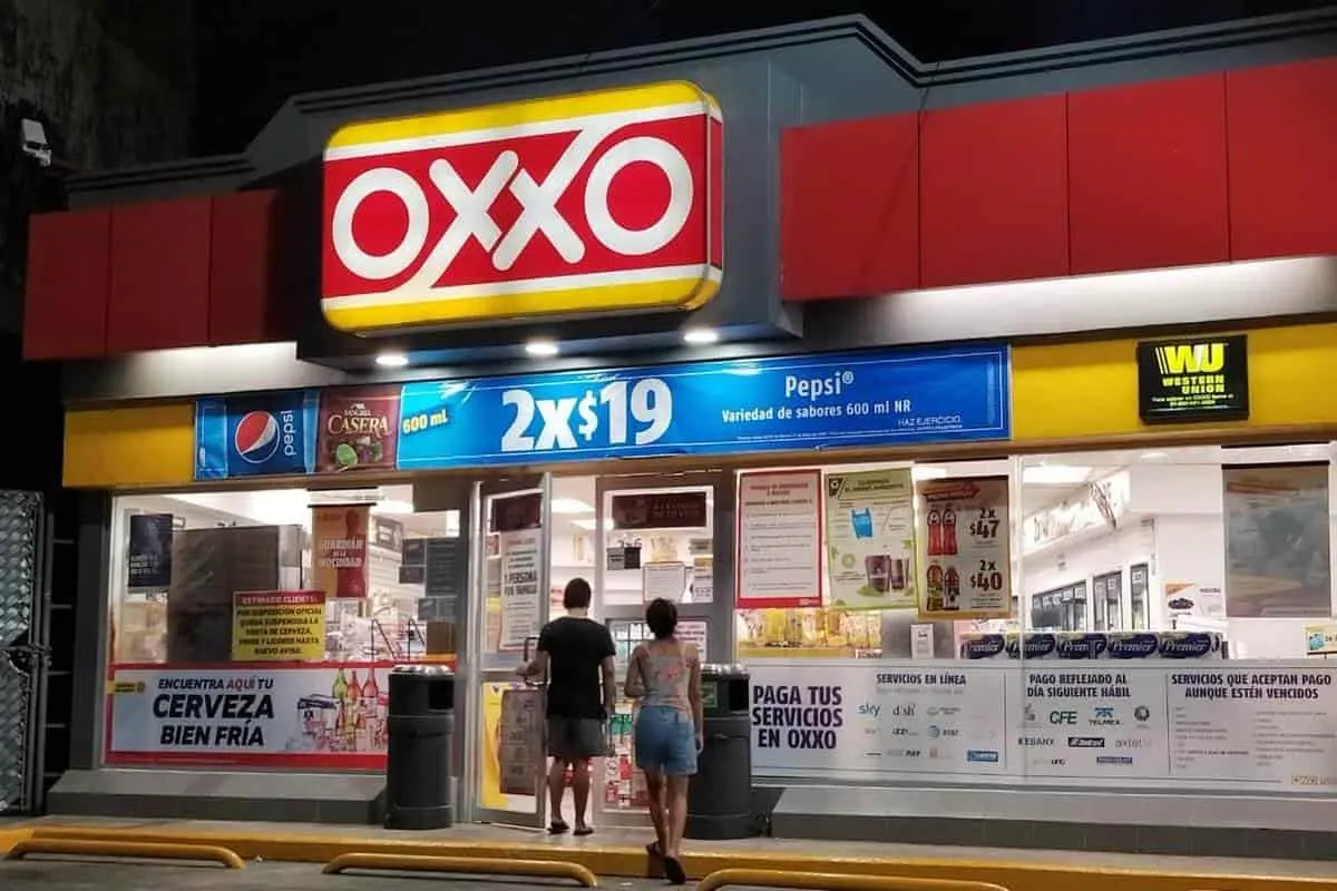 Instalarán "puntos seguros" y "botones de emergencia" en OXXOs para auxiliar a mujeres víctimas en Tabasco