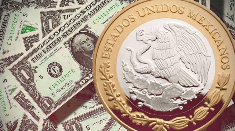 Lunes negro para el peso mexicano; cierra en 19.39 por dólar