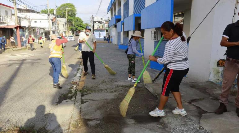 Jornadas de Limpieza Integral en Centro continúan con trabajos en colonia Sánchez Magallanes