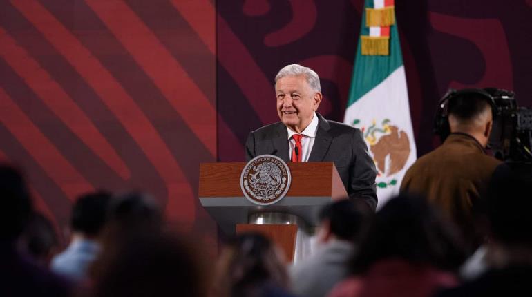 AMLO garantiza pagar lo justo a ejidatarios que mantienen bloqueo en la México-Puebla