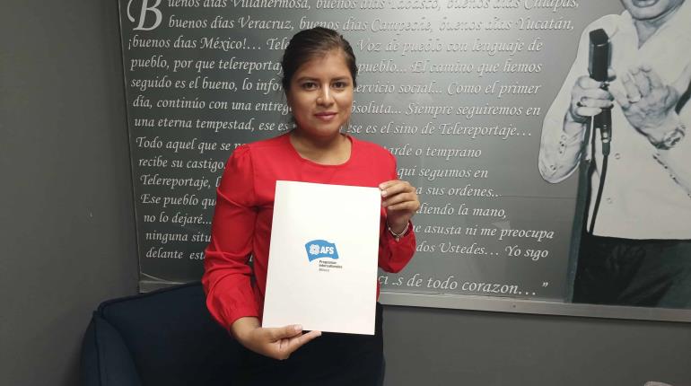 Maestra tabasqueña presentará en Wall Street proyecto ambiental empresarial a base de coco