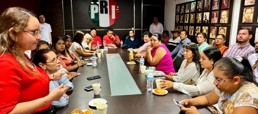 Se reúne dirigencia estatal del PRI con liderazgos femeninos del Estado