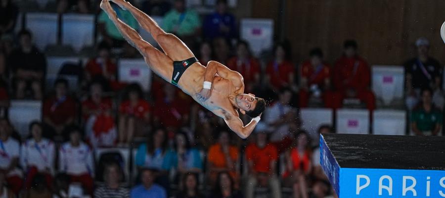 Clavadistas Randal Willars y Kevin Berlín avanzan a semifinales en plataforma de 10m