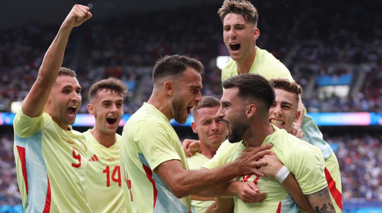 España gana oro en futbol varonil al vencer a Francia