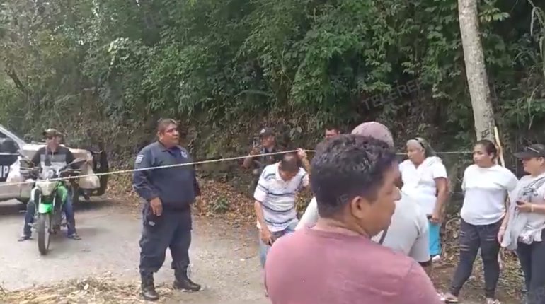 Por falta de luz, bloquean por más de 6 horas vía Tapijulapa-Oxolotán