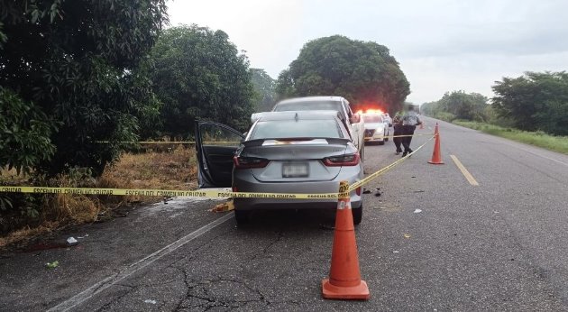 Mueren 3 adultos y un bebé en choque carretero en Veracruz