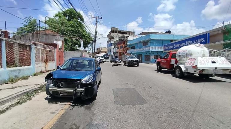 Daños materiales y circulación vehicular lenta deja siniestro en Atasta