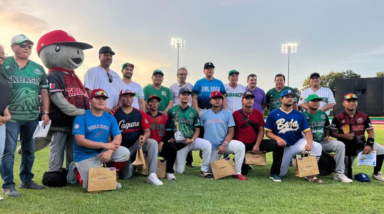 Jugador de Nuevo León se lleva el Home Run Derby del Campeonato Nacional de Beisbol