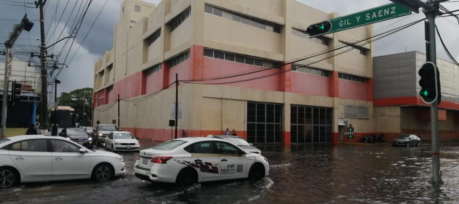 Tras lluvias surgen encharcamientos en diferentes puntos de Villahermosa