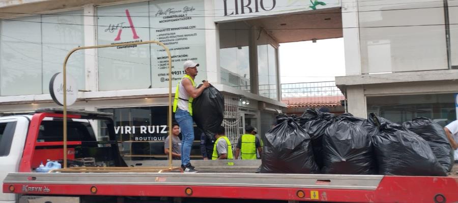 Alarma a ciudadanos desalojo de plaza comercial en colonia Jesús García de Centro