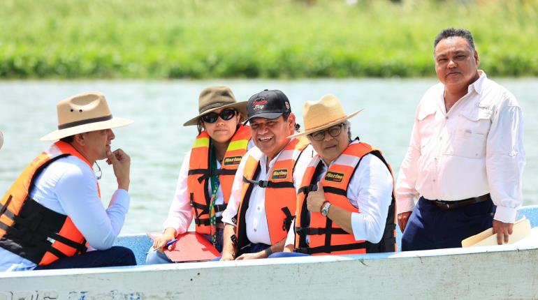 Recorre Javier May laguna de Las Ilusiones y viveros