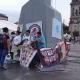 Madres buscadoras toman asta bandera del Zócalo de la CDMX