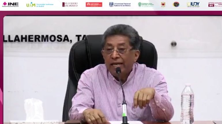 Organiza Juan Correa su última jornada para promoción de la democracia como consejero del IEPC