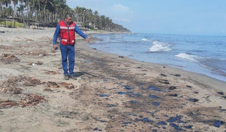 Semarnat, instancia para atender contaminación por chapapote en playas de Paraíso: Conagua