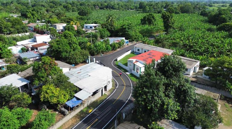 Inauguran nueva calle en colonia Mario Barrueta en Cunduacán