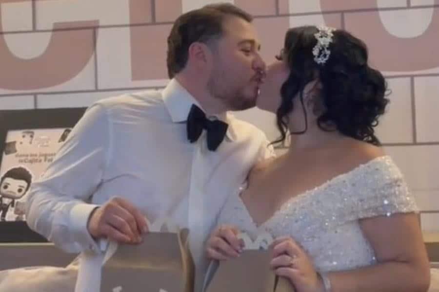 Pareja en Monterrey tuvo en su boda servicio de McDonald´s y al grupo Camila