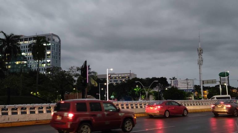 Canales de baja presión dejarán lluvias intensas en Tabasco este viernes