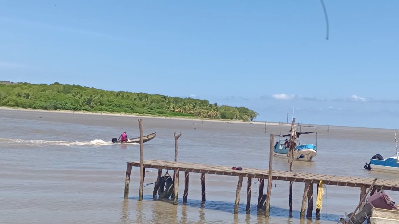 Pescadores centlecos tienen provisiones para 20 días; llevan 17 en el mar