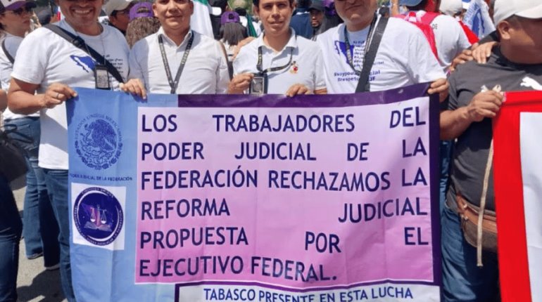 Trabajadores del Poder Judicial en Tabasco se suman a protesta nacional en CDMX contra reforma