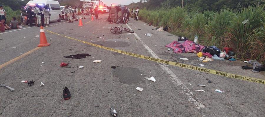 Arrollan a caravana de migrantes en Oaxaca; mueren 3