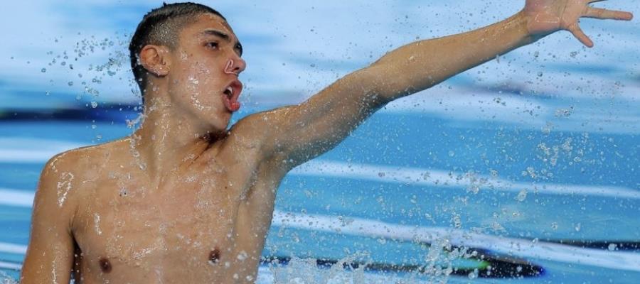 Diego Villalobos y Camila Argumedo ganan medalla de plata en Mundial Juvenil de Natación Artística