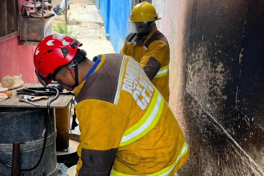 Incendio por fuga de gas deja 2 heridos en Atasta