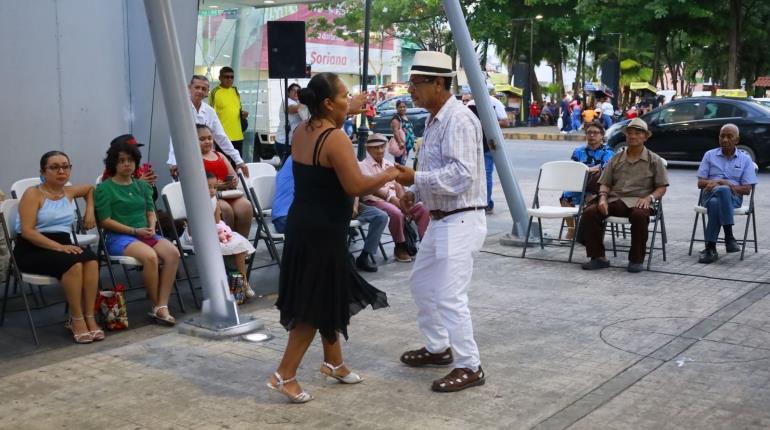 Presenta Centro agenda de actividades artísticas y culturales para el mes patrio