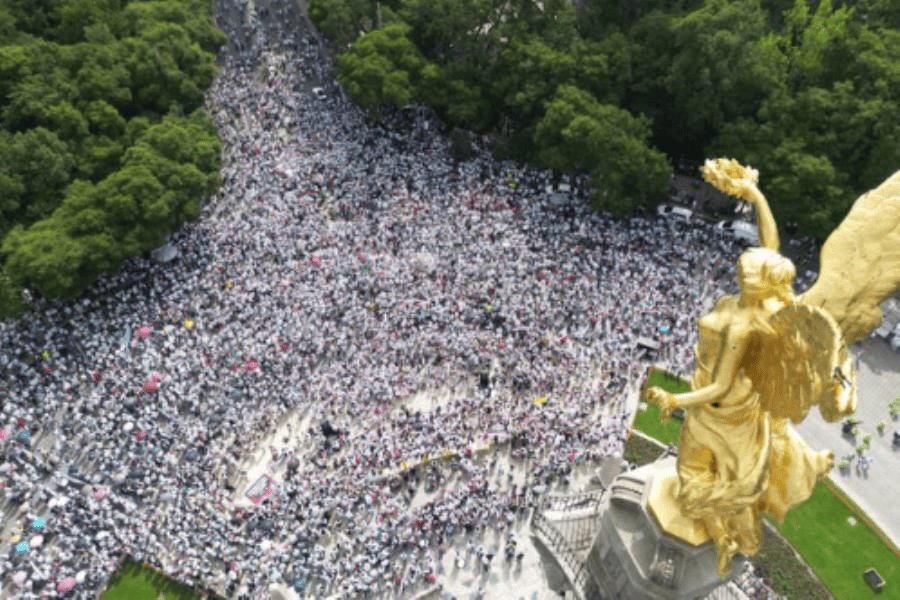 Celebran Marko Cortés y "Alito" Moreno marcha de jóvenes contra la reforma al Poder Judicial