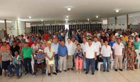 Entregan Chelo Cano apoyo a productores de plátano para pago de seguro catastrófico