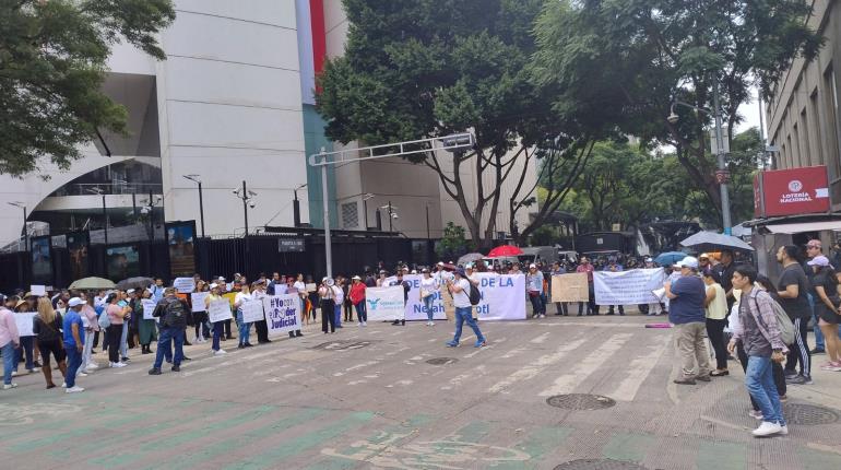 Trabajadores del Poder Judicial extienden protestas al Senado tras aprobación de reforma