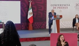 Critica Obrador a ministros por declararse en huelga y con goce de sueldo