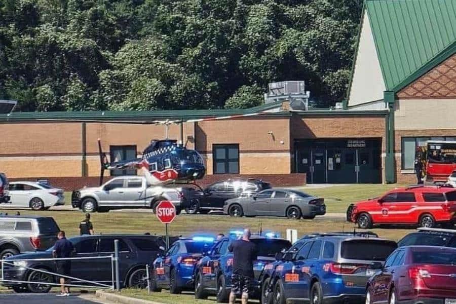 4 muertos y 9 heridos deja tiroteo en preparatoria de Georgia, EE.UU.