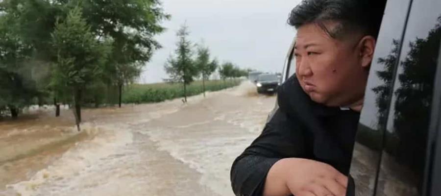 Ordena Kim Jong-un ejecutar a 30 funcionarios por inundaciones en Corea del Norte