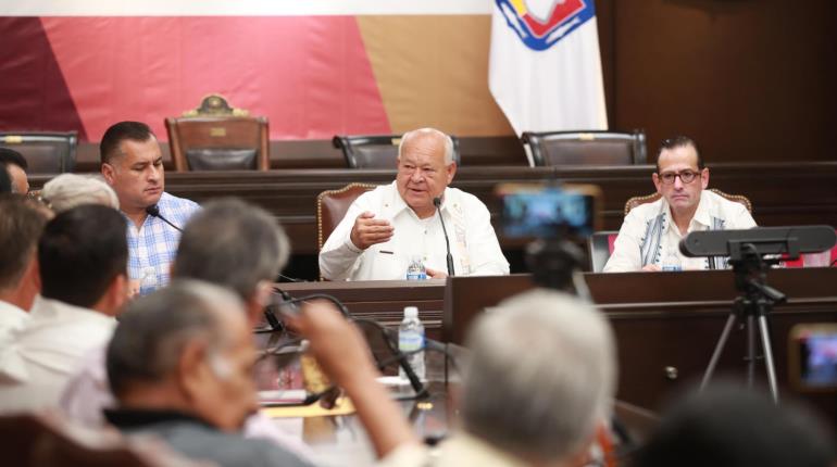 "Son sus familiares", dice gobernador de BCS a colectivos de búsqueda de desaparecidos sobre labor de rastreo