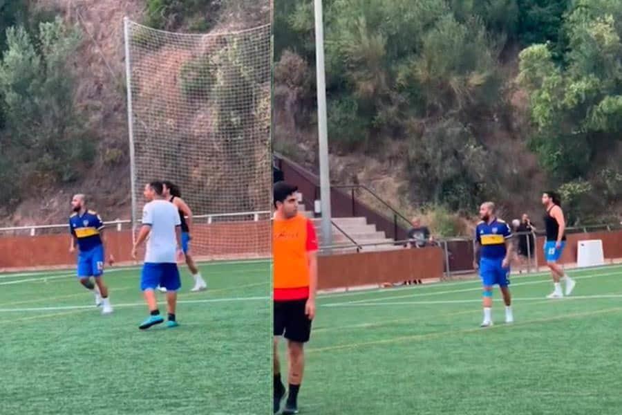 Reaparece Dani Alves jugando futbol en Barcelona con aficionados