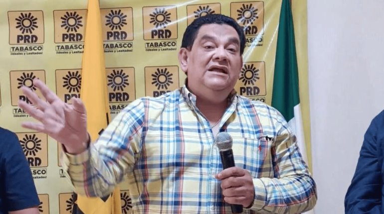 Critica PRD que Morena aplique "derecho de sangre" para dar a hijo de AMLO cargo partidista