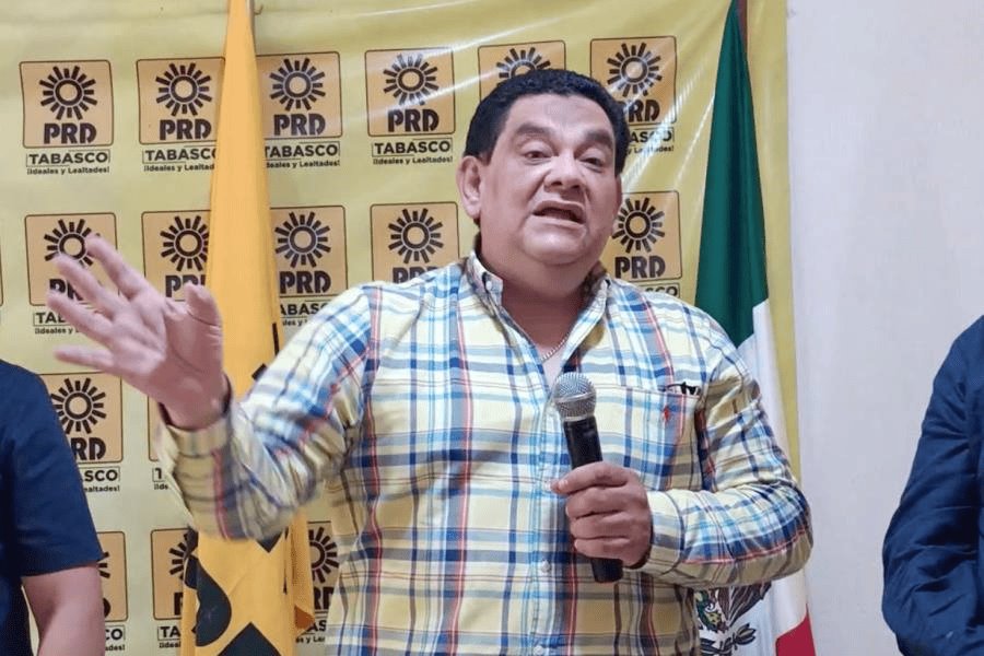 Critica PRD que Morena aplique "derecho de sangre" para dar a hijo de AMLO cargo partidista