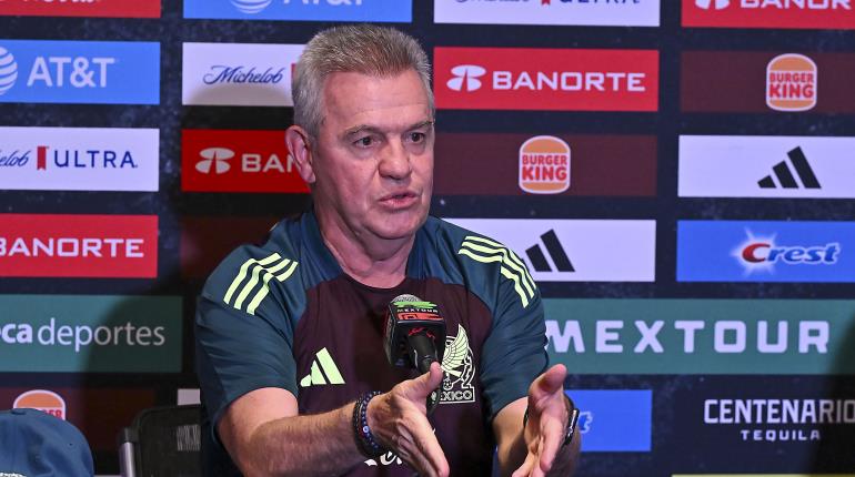 Javier Aguirre confirma fichaje de César Montes en el futbol ruso