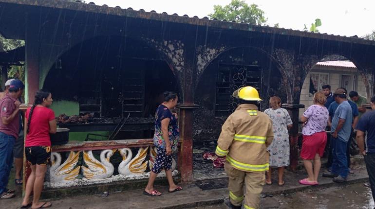 Mujer fallece en explosión cuando pelaba un puerco en Comalcalco