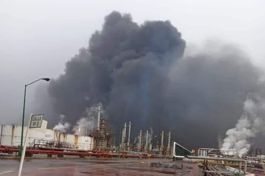 Se registra incendio en refinería de Salina Cruz, Oaxaca