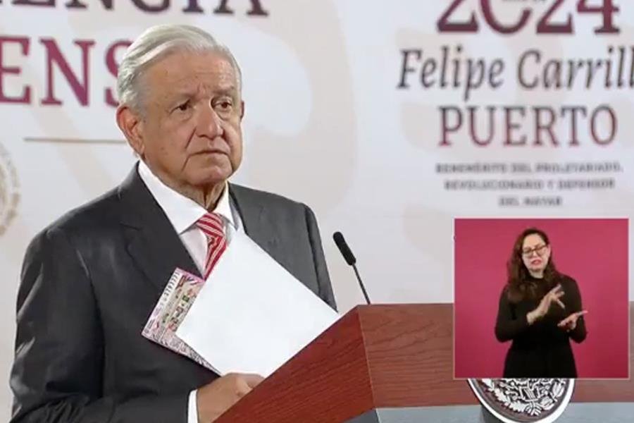 No gracias: AMLO rechaza propuesta de poner su nombre con letras doradas en Congreso de CDMX